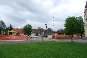 LOKALNA CESTA PRED CERKVIJO SV. KANCIJANA SE PREUREJA