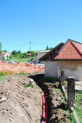 LOKALNA CESTA PRED CERKVIJO SV. KANCIJANA SE PREUREJA