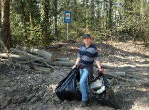 Občina s šolo in društvi organizirala tradicionalno akcijo čiščenja okolja