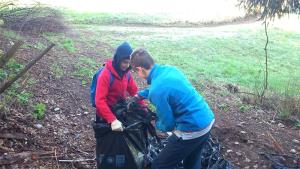 Občina s šolo in društvi organizirala tradicionalno akcijo čiščenja okolja